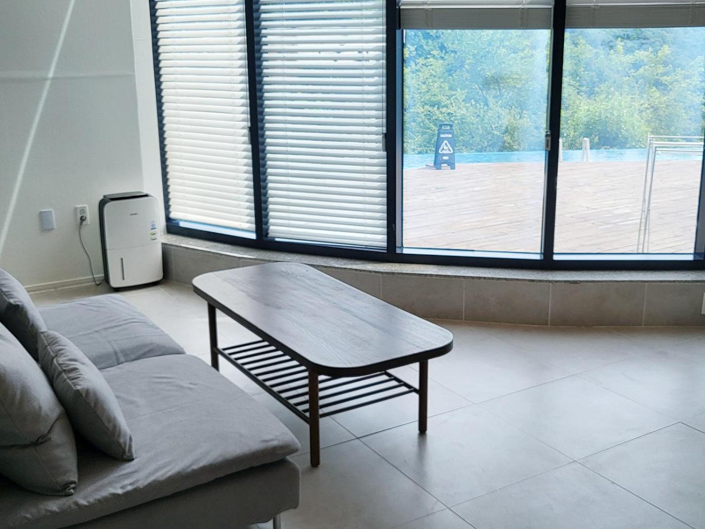 Penatess Pool Villa Чхунджу Экстерьер фото