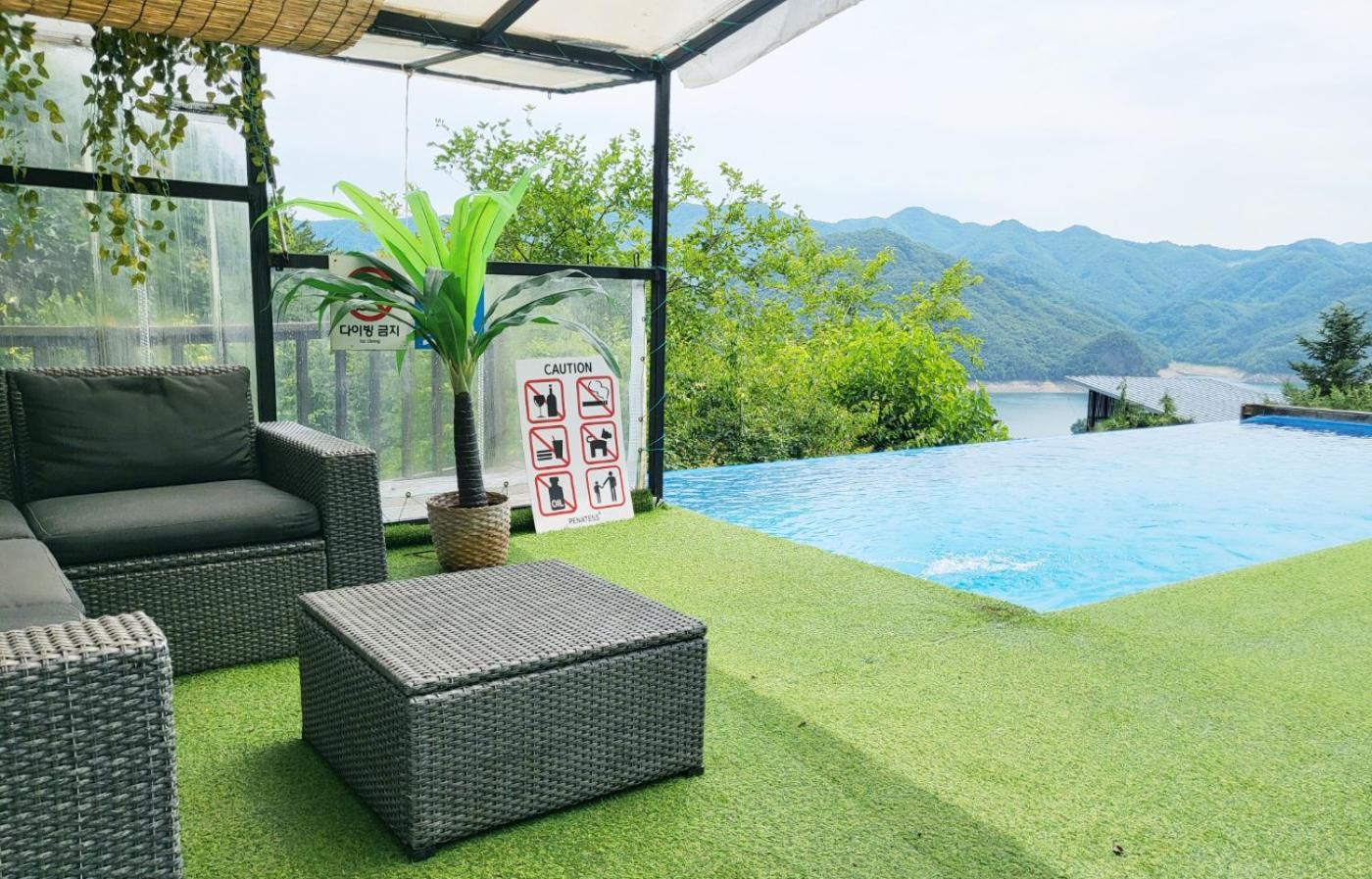 Penatess Pool Villa Чхунджу Экстерьер фото