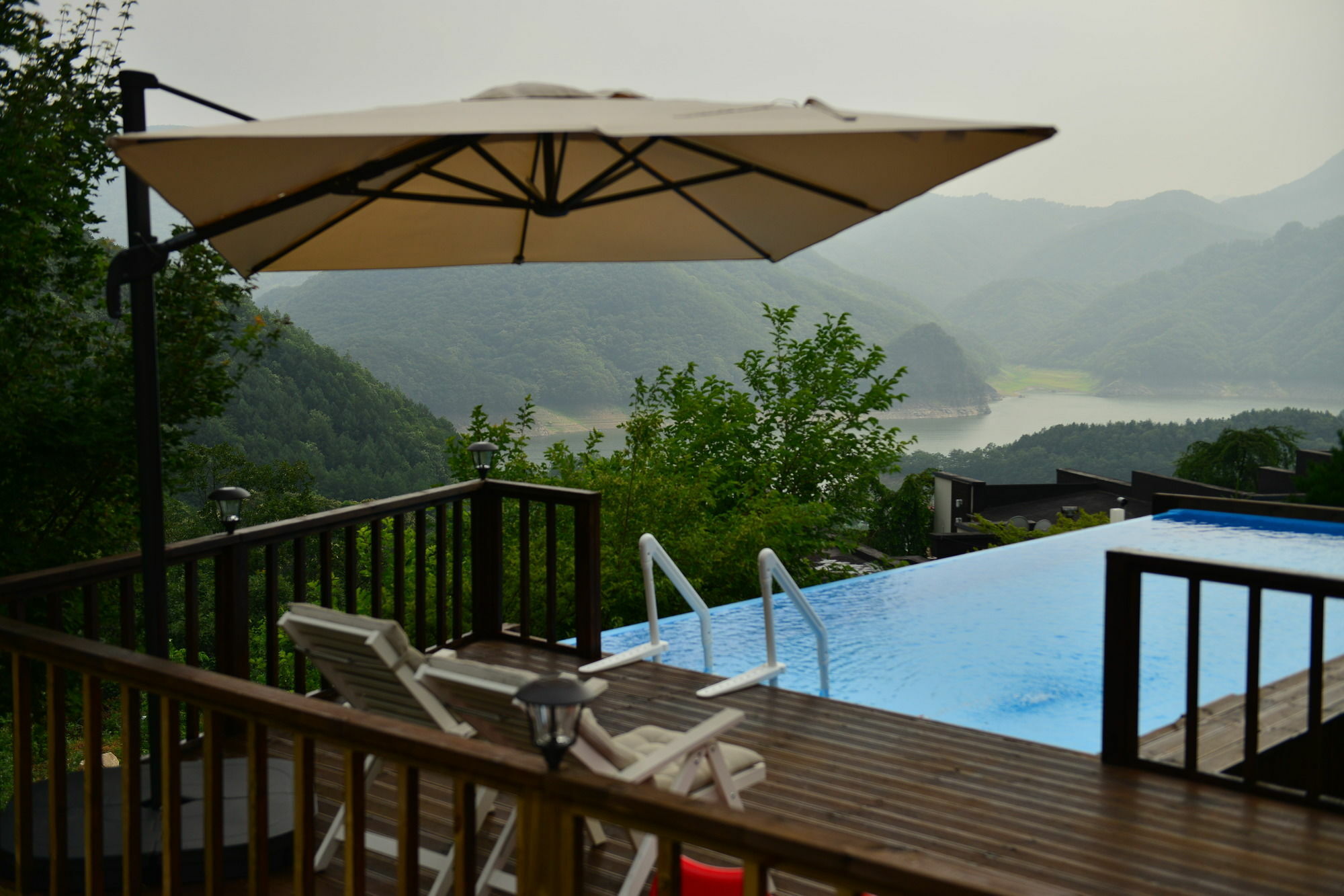 Penatess Pool Villa Чхунджу Экстерьер фото