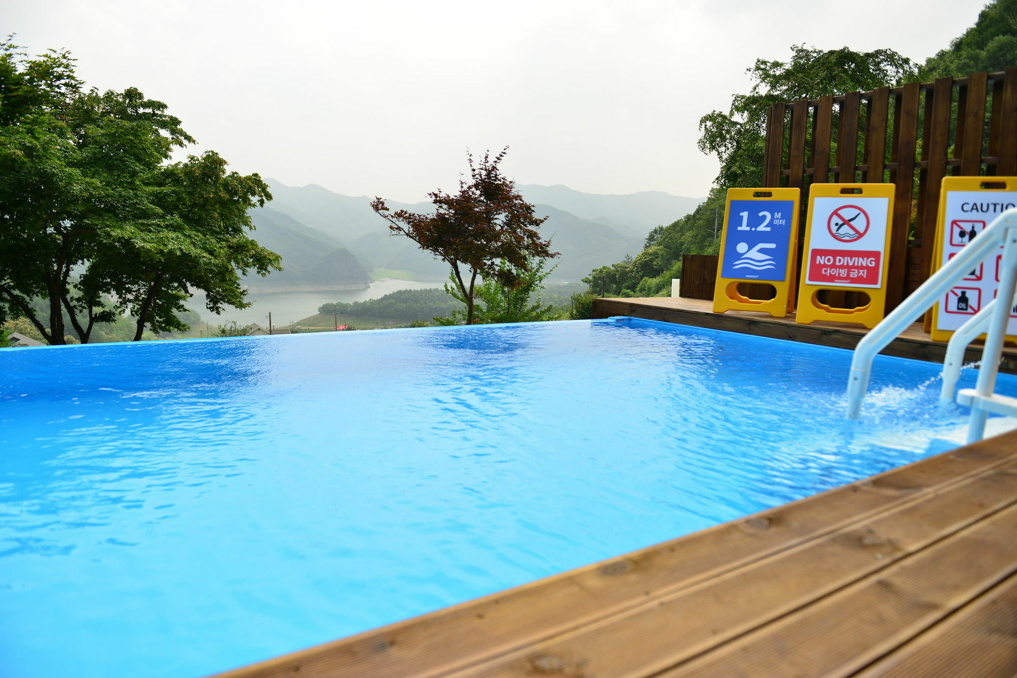 Penatess Pool Villa Чхунджу Экстерьер фото
